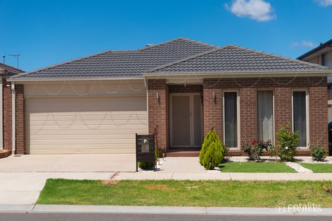 Property photo of 35 McDougall Place Truganina VIC 3029