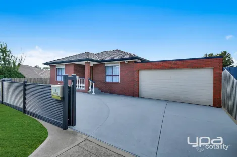 Property photo of 19 Tarwin Place Meadow Heights VIC 3048