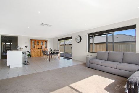 Property photo of 2 Ruthven Circuit Wodonga VIC 3690