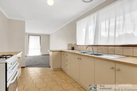 Property photo of 2/288 Gladstone Road Dandenong North VIC 3175