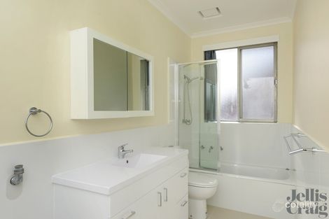 Property photo of 4/296 Warrigal Road Glen Iris VIC 3146
