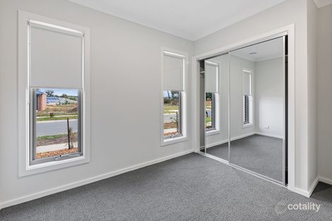 Property photo of 2 Lyric Court Canadian VIC 3350