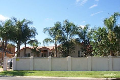 122 Santa Cruz Bvd, Clear Island Waters, QLD 4226