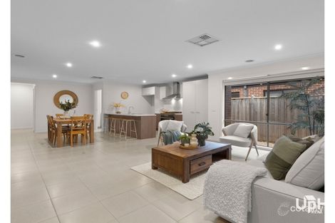 Property photo of 48 Adrian Street Cranbourne East VIC 3977