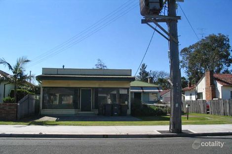 4 Fraser St, Unanderra, NSW 2526