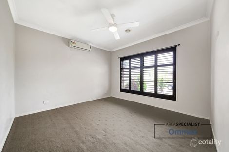 Property photo of 25 Appleby Loop Derrimut VIC 3026