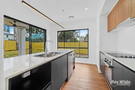 Property photo of 39 Junior Terrace Northgate QLD 4013