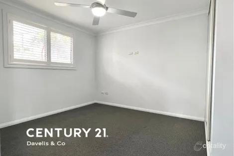 Property photo of 30 Omaroo Avenue Doonside NSW 2767