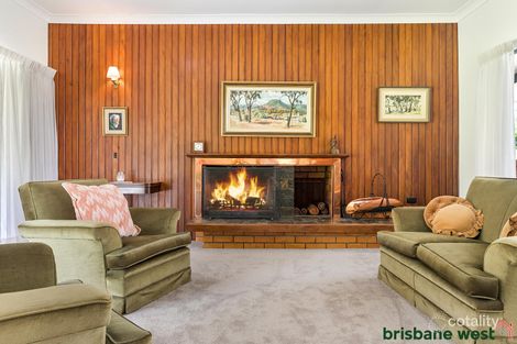 Property photo of 29 Glenhurst Street Pinjarra Hills QLD 4069