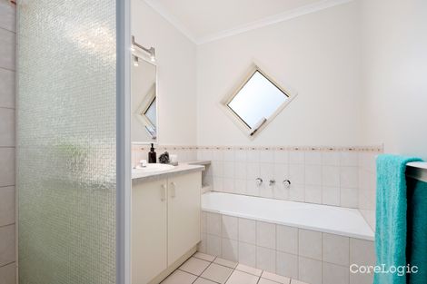 Property photo of 3/24 Koetong Crescent West Wodonga VIC 3690