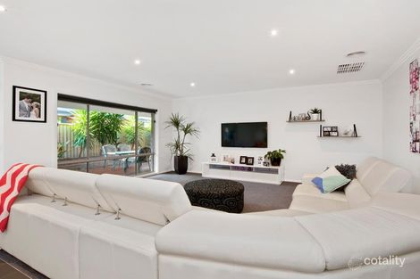 Property photo of 9 Tangerine Street Alfredton VIC 3350