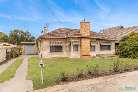 Property photo of 66 Holdsworth Road Long Gully VIC 3550