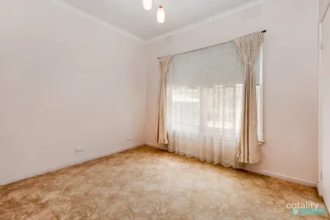 Property photo of 66 Holdsworth Road Long Gully VIC 3550