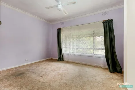 Property photo of 66 Holdsworth Road Long Gully VIC 3550