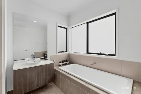 Property photo of 7 Himalaya Drive Diggers Rest VIC 3427
