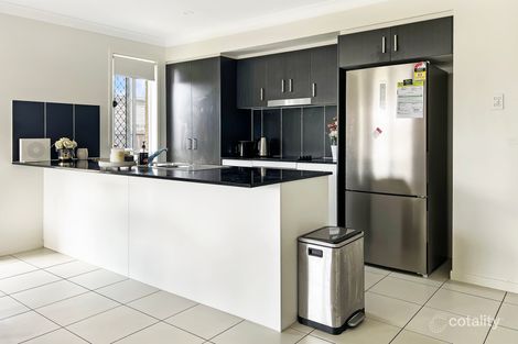 Property photo of 86 Bradman Way Urangan QLD 4655