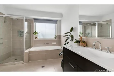 Property photo of 39 Arrowtail Street Chisholm NSW 2322