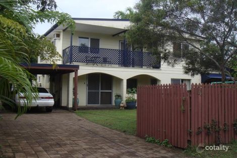 Property photo of 4 Roslyn Close Yorkeys Knob QLD 4878