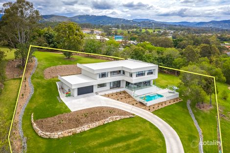 Property photo of 28 Crane Place Mudgeeraba QLD 4213