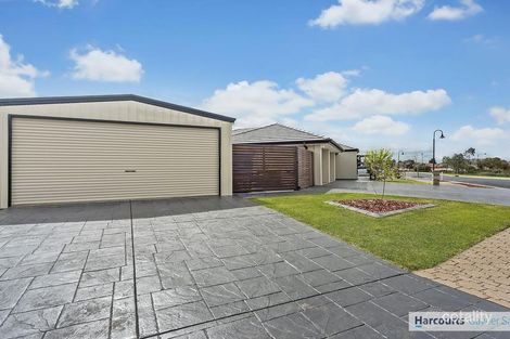 Property photo of 13 Waterside Drive Burton SA 5110
