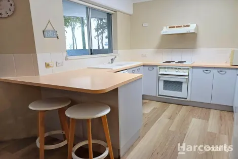 Property photo of 2/458 Esplanade Torquay QLD 4655