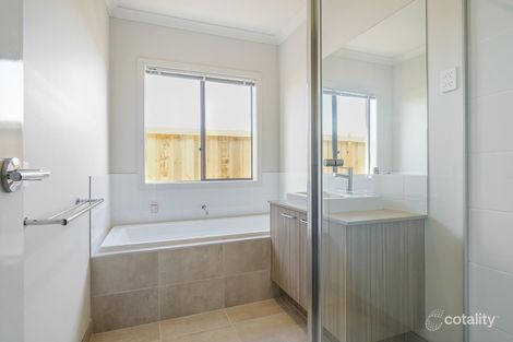 53 Devereux Way, Charlemont, VIC 3217