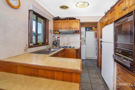 Property photo of 12 Bangaroo Avenue Dapto NSW 2530