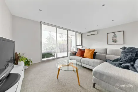 Property photo of 1/48 Eucalyptus Drive Maidstone VIC 3012