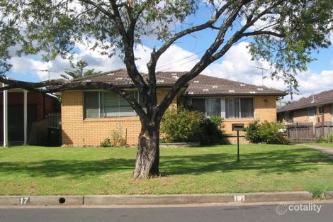 17 Duke St, East Hills, NSW 2213