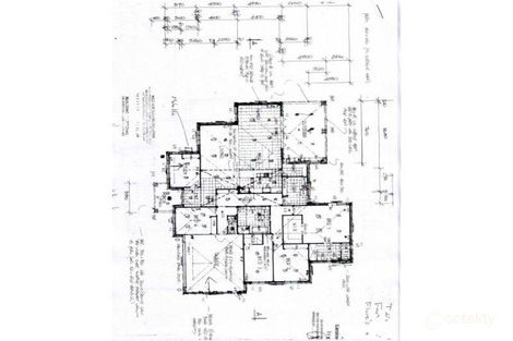 Property photo of 8 Glenmaggie Chase Caroline Springs VIC 3023