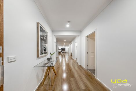 Property photo of 4 McLeods Street Clyde North VIC 3978