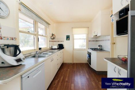Property photo of 6 Townsend Place Yass NSW 2582