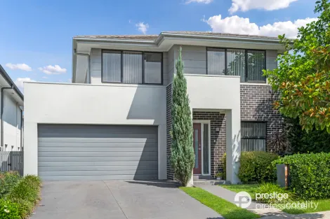 4 Bartholomew Cct, Moorebank, NSW 2170