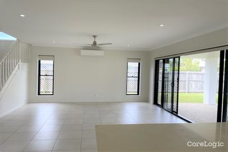 Property photo of 22 Waterway Drive Birtinya QLD 4575