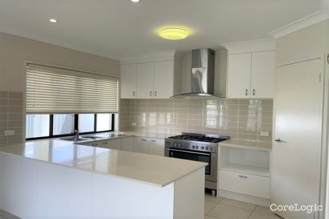 Property photo of 22 Waterway Drive Birtinya QLD 4575