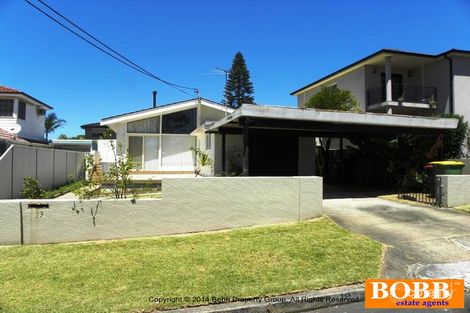 Property photo of 19 Cooeeyana Parade Mount Lewis NSW 2190