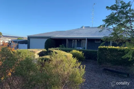 Property photo of 9 Camfield Place York WA 6302