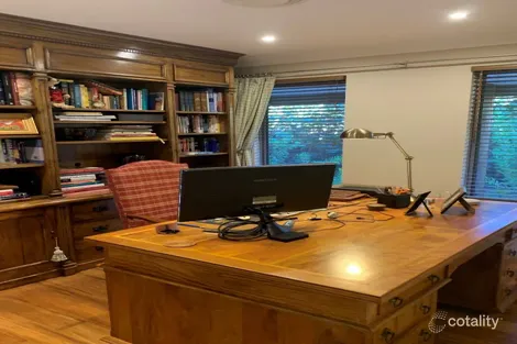 Property photo of 9 Camfield Place York WA 6302