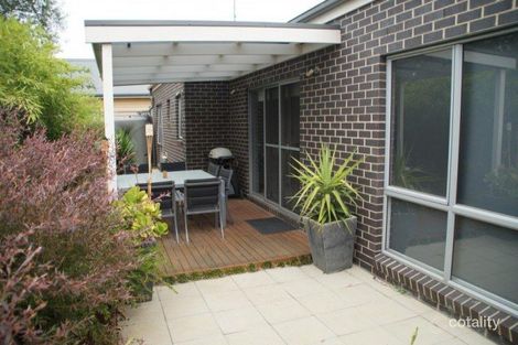 Property photo of 1/2 Caroline Street Highton VIC 3216