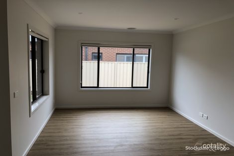 Property photo of 3 Ranfurly Crescent Kialla VIC 3631