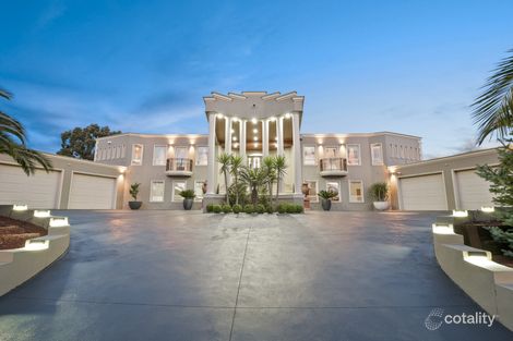 Property photo of 15-16 Wiringa Close Narre Warren North VIC 3804