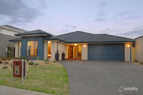 10 Coorong Cir, Waterways, VIC 3195