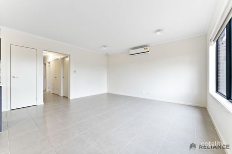Property photo of 5 Rushton Avenue Strathtulloh VIC 3338