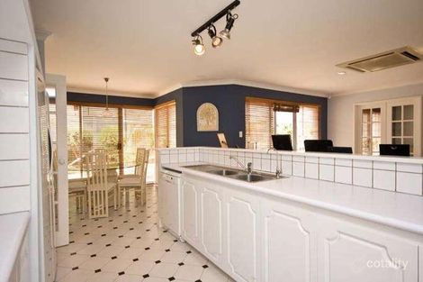 Property photo of 9 Yarrawarrah Mews Duncraig WA 6023