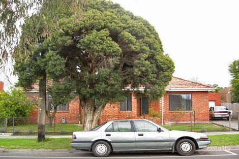 2 Mcfarlane Cres, Dandenong, VIC 3175