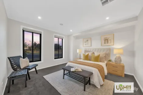 Property photo of 28 Carradale Road Clyde North VIC 3978