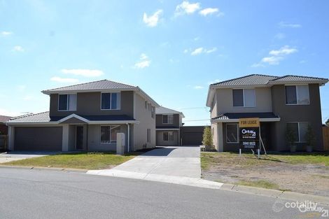 Property photo of 3/33 Wakenshaw Crescent Pakenham VIC 3810