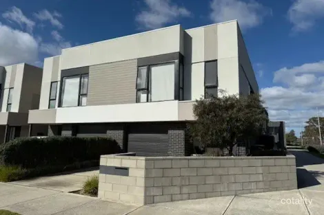 Property photo of 7B Westminster Drive Avondale Heights VIC 3034