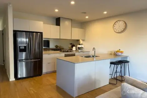 Property photo of 7B Westminster Drive Avondale Heights VIC 3034