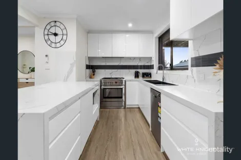 Property photo of 23 Charlbury Grove St Albans VIC 3021